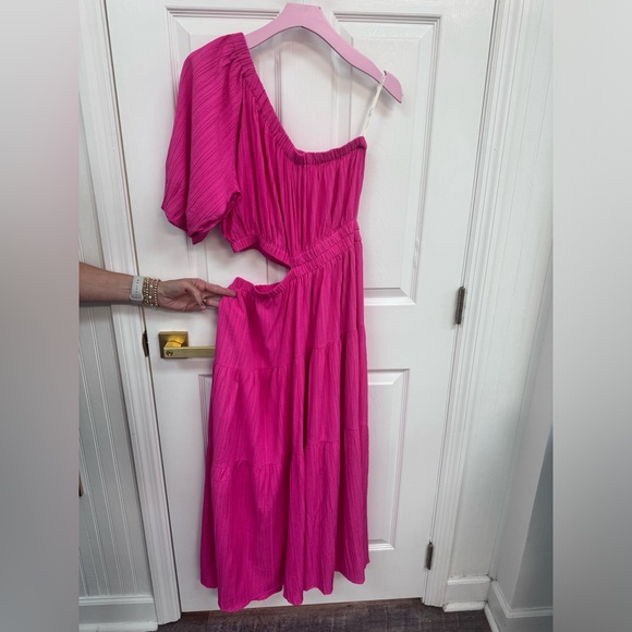 THML Dresses & Skirts - THML SUNDRESS
